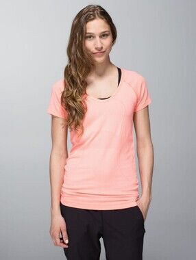 Lululemon Run: Swiftly Tech V Neck